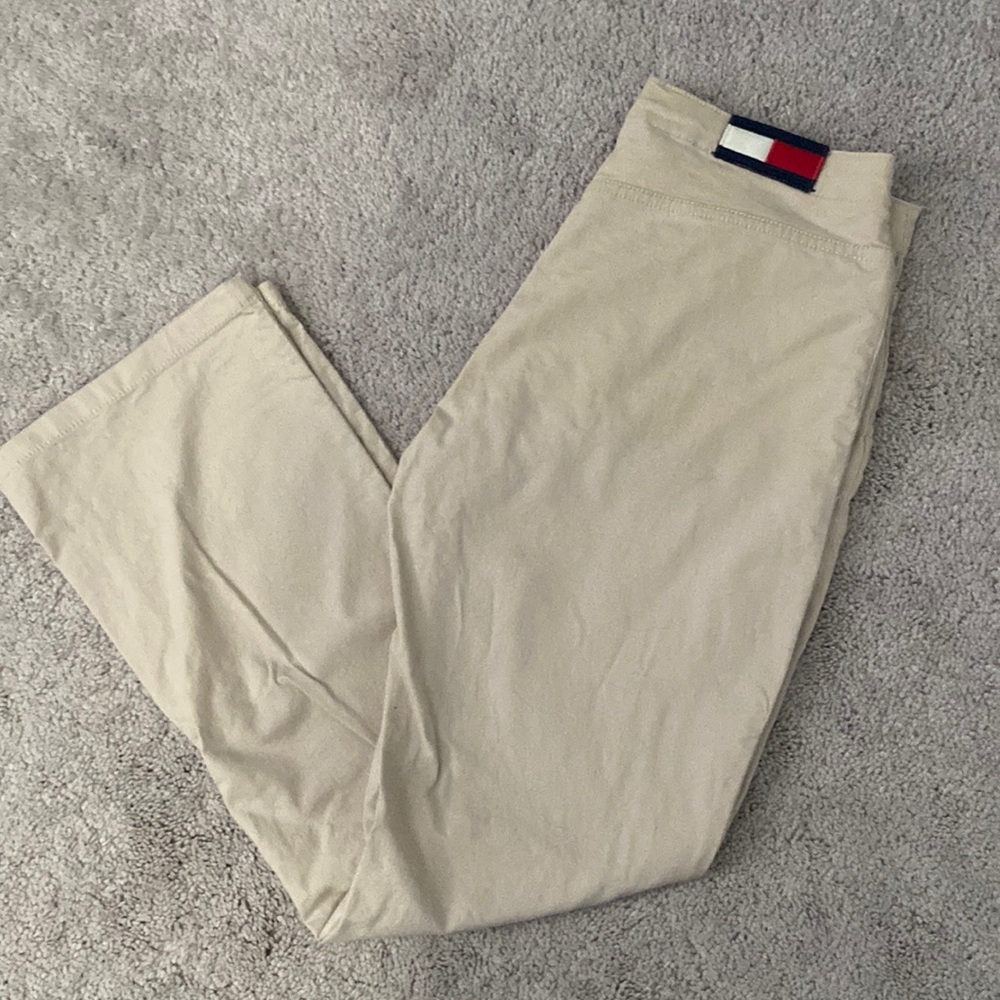Vintage Tommy Hilfiger Tommy Jeans khaki Capri size: 1
